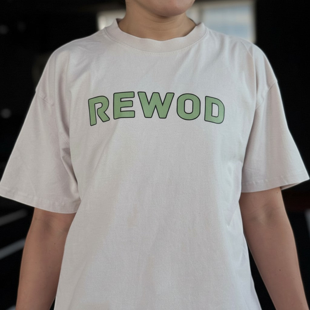 REWOD Fitness Club Over Size Tee Acid Wash off White